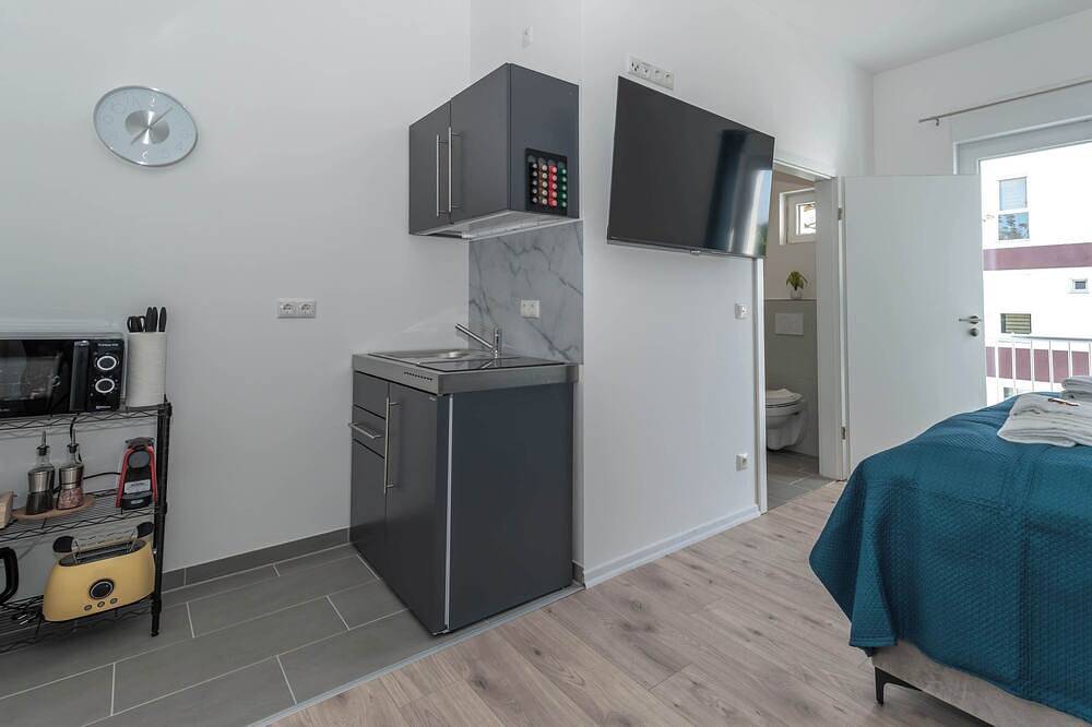 Ganze Wohnung, Lit Living: Luxus | Box Spring | Kitchen | Parking in Altenstadt, Wetterau