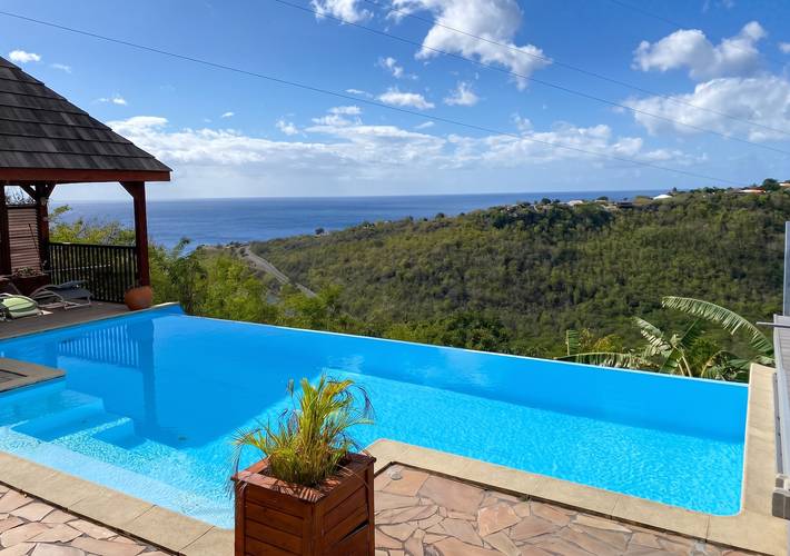 Bungalow für 6 Personen, mit Terrasse und Pool - 1