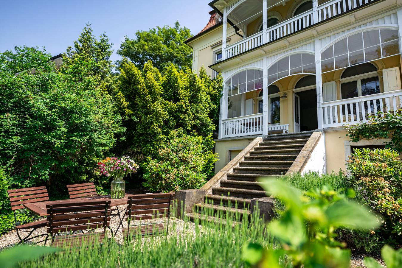 Entire apartment, Apartment 'Villenwohnung Dresden Loschwitz' with Terrace, Garden and Wi-Fi in Loschwitz, Dresden
