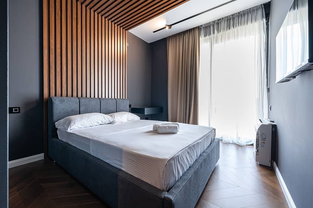 Modern luxury villa with swimming pool & sea view in Budva, Opština Budva