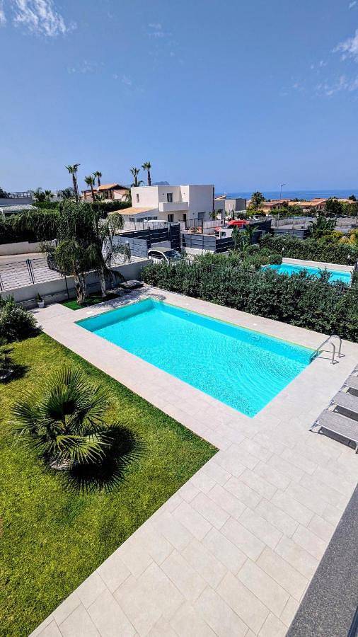 Villa Milicia - New Sea View Villa with Private Pool & Playground in Torre Colonna-Sperone, Altavilla Milicia