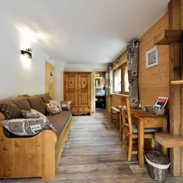 Hôtel pour 5 personnes, avec sauna ainsi que vue et terrasse, animaux acceptés dans Les Haudères