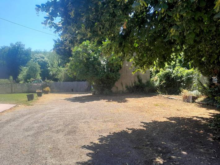 Gîte pour 15 personnes, avec terrasse et jardin, animaux acceptés dans Sury-en-Vaux - 3