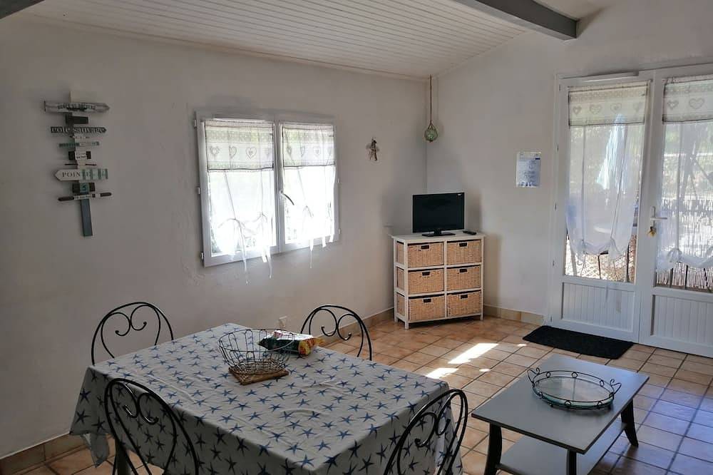 Entire apartment, Gite For Quiet Vacations in Saint-Michel-Escalus, Côte d’Argent