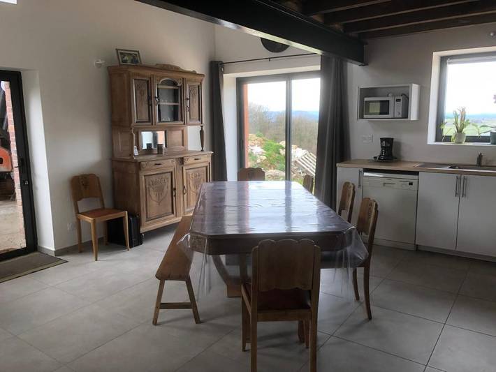 Gîte pour 6 personnes, avec vue et terrasse dans Saint-Martin-Lestra - 3