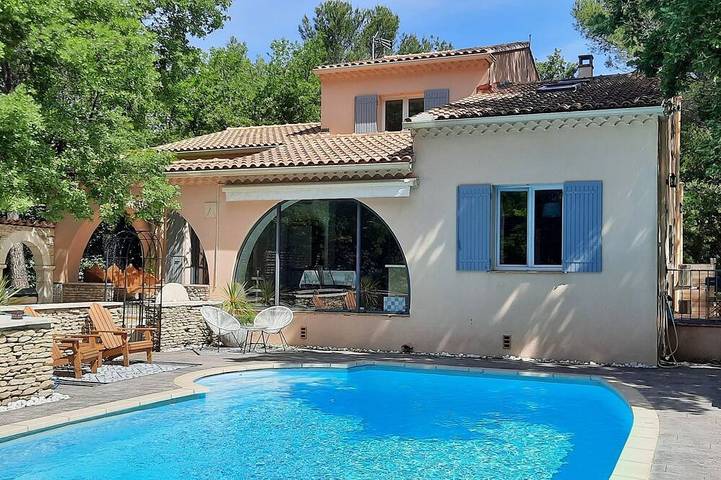 Villa pour 10 personnes, avec jardin à L'Isle-sur-la-Sorgue