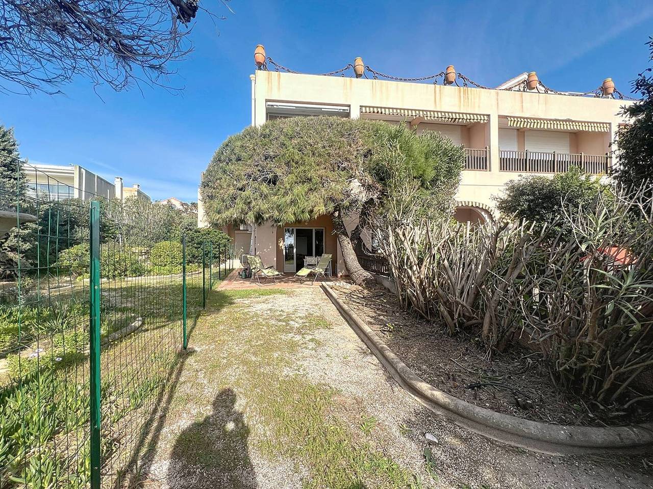 Appartement entier, Appartement T3 avec jardin, accès direct plage in Les Lecques, Saint-Cyr-sur-Mer