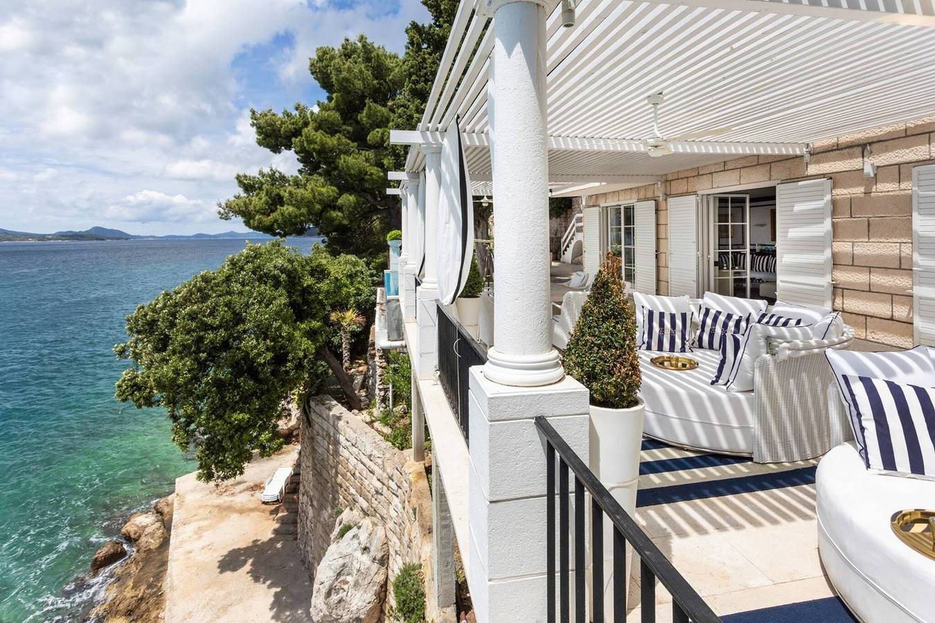 Seafront Villa Dubrovnik Sea Diamant for 7 guests in Lozica, Dubrovnik-Neretva