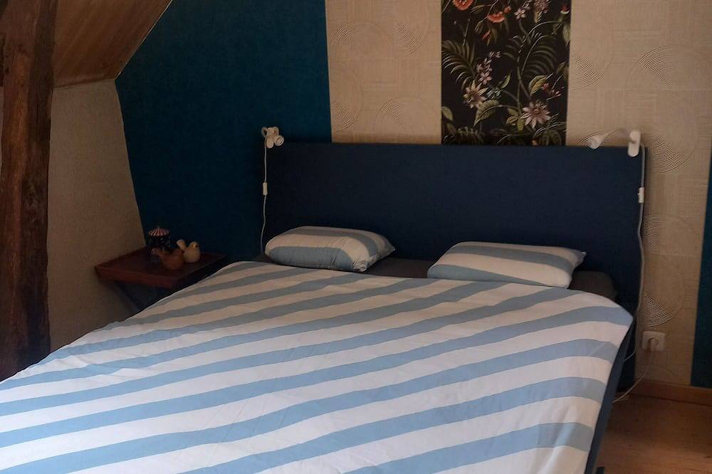 Maison de Campagne Paisible Avec Piscine à Proximité de Rennes in Chevaigné, Rennes und Umgebung