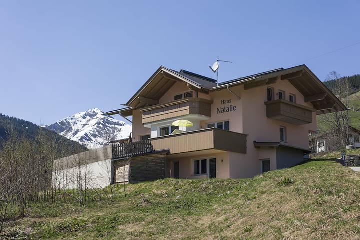 Ferienwohnung für 5 Personen, mit Terrasse und Garten in Vorderlanersbach