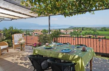 Cottage pour 6 personnes, avec jardin et terrasse dans Castello (Puegnago sul Garda)