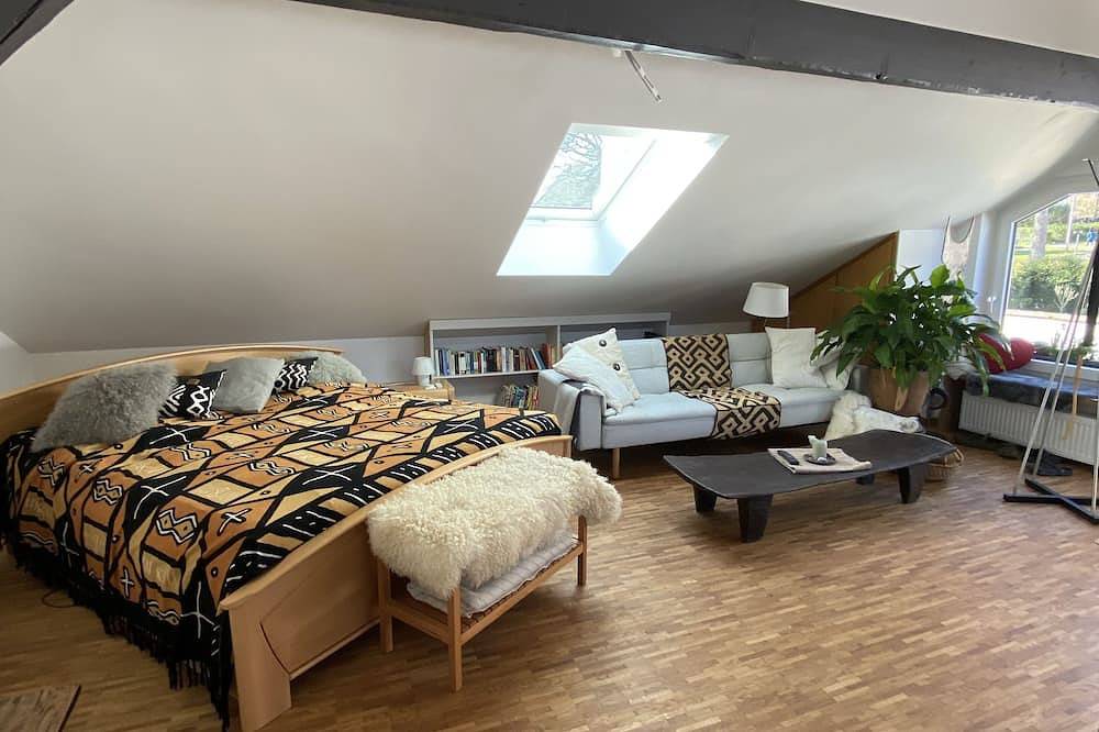 Ganze Wohnung, Cozycorner, ein gemütliches Verbleibe in der Nähe vom Flughafen, Messe u.v.Mehr in Wiesbaden, Rheingau