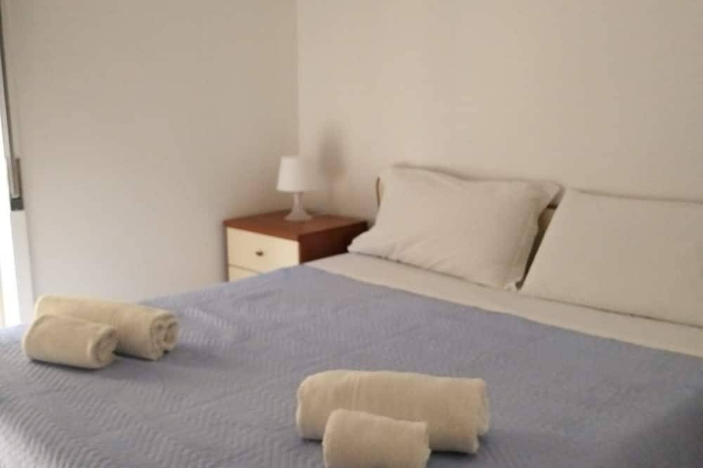 Entire apartment, Essences of Sicily Apartment in Letojanni, Messina Province