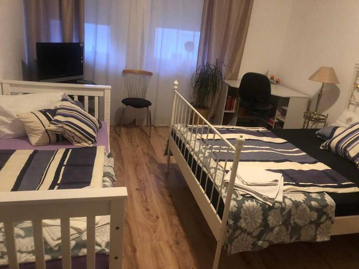 Ferienwohnung für 6 Personen, mit Ausblick und Garten in Schweinfurt - 3
