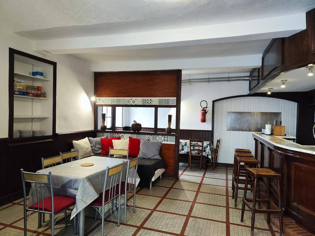 Appartement entier, One-Bedroom Apartment in Soumoulou, Béarn
