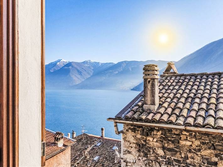 Vacation rental for 6 people, with lake view and terrace, with pets in Lake Lugano