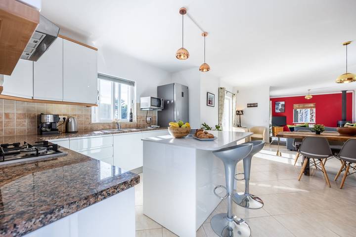 Ferienhaus für 8 Personen, mit Garten und Meerblick sowie Pool, kinderfreundlich in Aljezur - 4