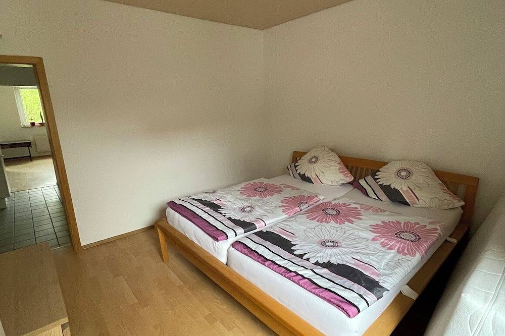 Appartement entier, Cozy 2 1/2 room apartment in Bochum Wattenscheid, near the A40 in Bochum, Ruhr