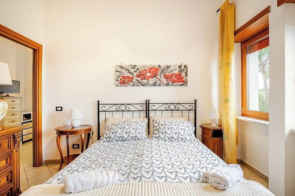 Ganze Wohnung, La Casa di Ale- Entire accommodation - Castelli Romani - 20 Km from Rome Center in Marino, Parco Regionale dei Castelli Romani