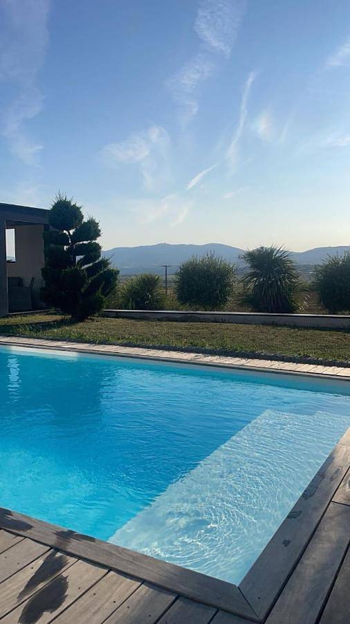 Villa with Private Pool in Les Côtes-d'Arey, Région de Vienne