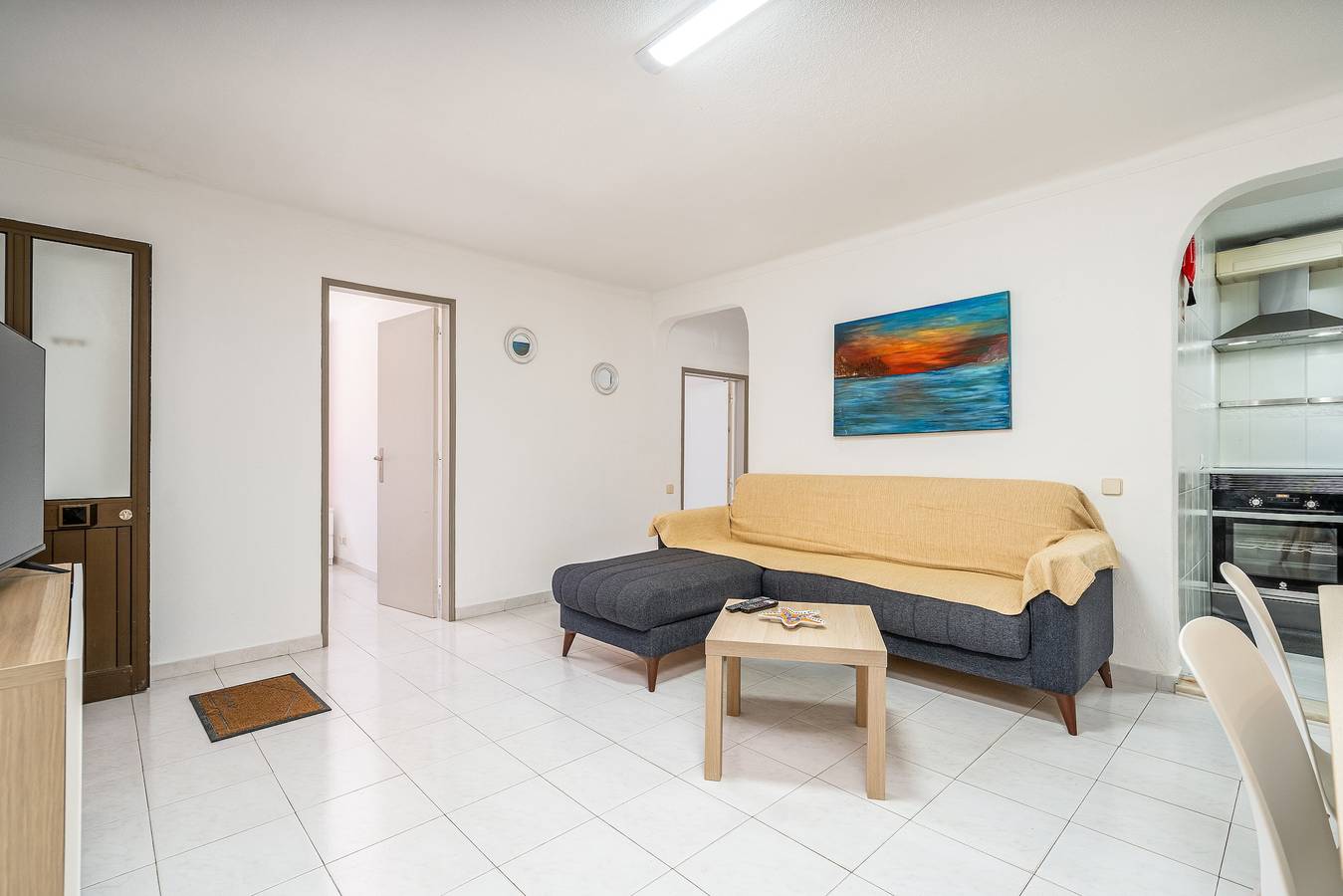 Appartement entier, Appartement "Isabel" avec vue sur les montagnes, terrasse privée et Wi-Fi in Carvoeiro, Lagoa
