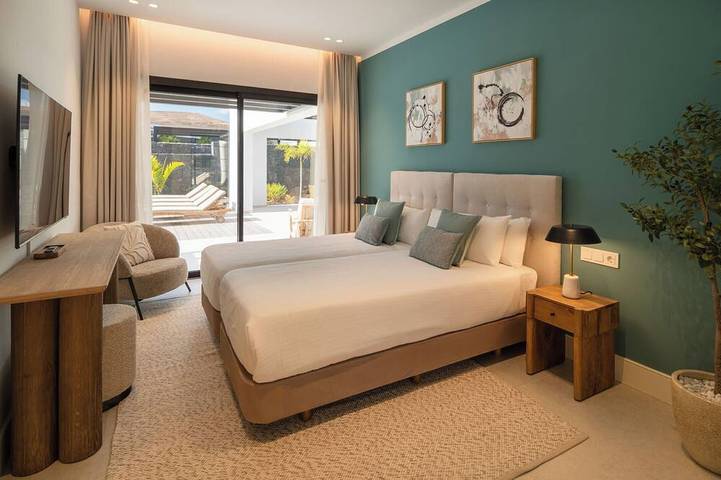 Cristelle by Buenavilla| A 5-bedroom luxury retreat in Puerto Calero in Puerto Calero, Yaiza