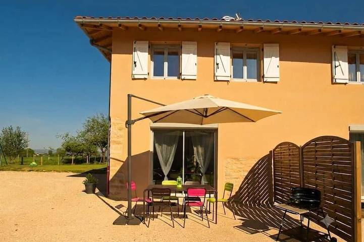 Location de vacances pour 6 personnes, avec Jardin à Saint-Bénigne