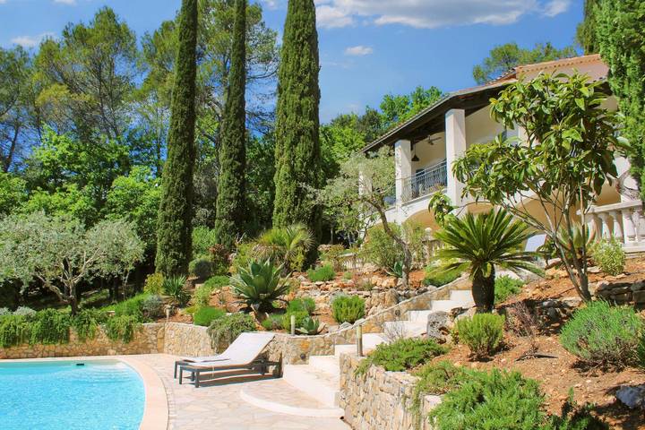 Gîte pour 10 personnes, avec piscine, adapté aux familles à Taradeau - 3