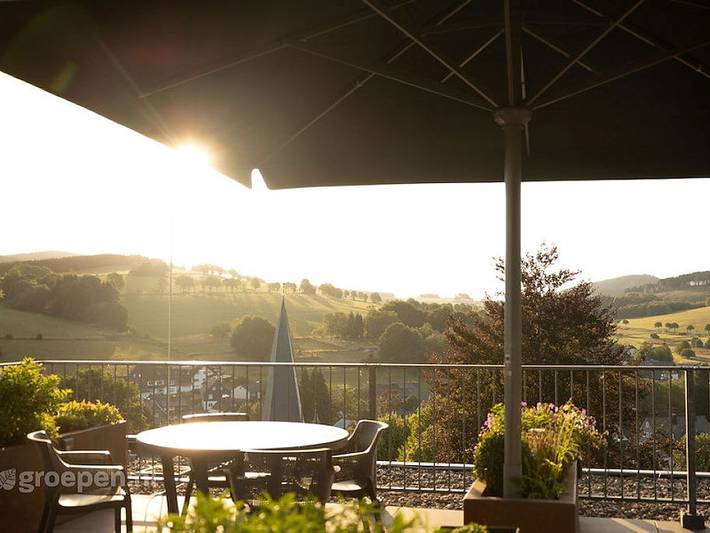 Ferienhaus für 32 Personen, mit Balkon/Terrasse und Terrasse im Sauerland - 3