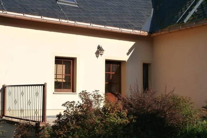 Ferienwohnung für 2 Personen, mit Terrasse und Pool sowie Sauna, mit Haustier - 1