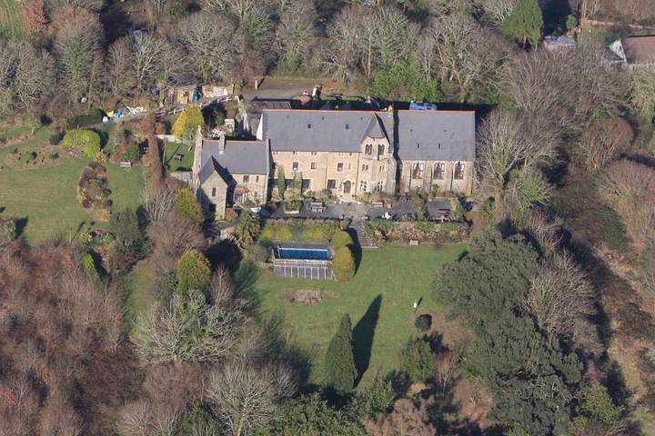Holiday rental for 6 people, with Terrace and Garden as well as Pool and View in Lostwithiel