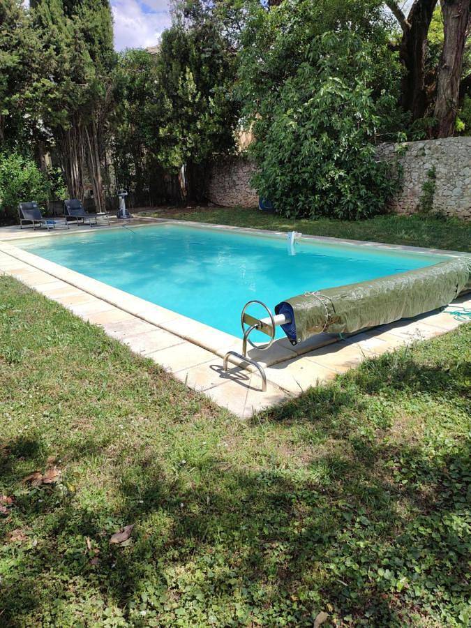 Chambre d’hôte pour 2 personnes, avec jardin et piscine ainsi que vue et sauna à Roquemaure - 3