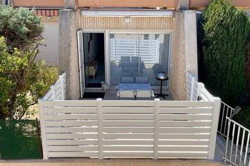 Gîte pour 4 personnes, avec terrasse, animaux acceptés dans Casino De Cavalaire