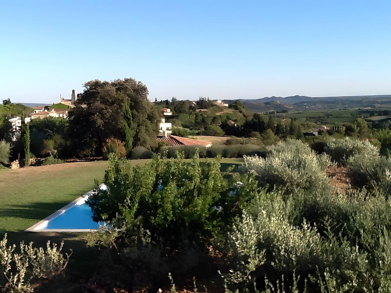 Bed and Breakfast 'Provence' mit gemeinsamer Terrasse, gemeinsamem Garten und Wlan in Estézargues, Nimes und Umgebung