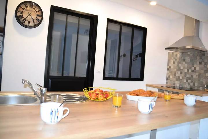 Gîte pour 4 personnes, avec piscine et jardin à Le Rouret - 4