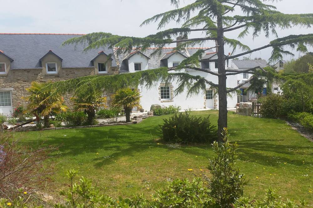 Au Fil De L 'Eau, Cottage in southern Brittany, located along the Ria of Etel, Morbihan in Plouhinec (Morbihan), Côte des Mégalithes