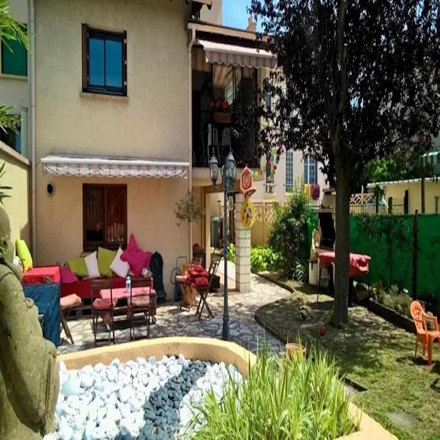 Maison Bezons: Confort & Jardin in Bezons, Val-d'Oise