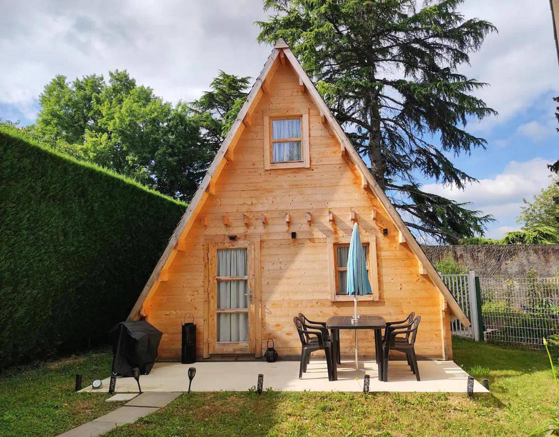 Tipi chic et cosy proche de Lourdes. in Pontacq, Béarn