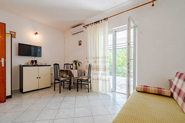 Ganze Wohnung, 1-Zimmer-Ferienwohnung am Strand Kneza, Korcula A-10168-a in Račišće (Dalmatien), Korcula