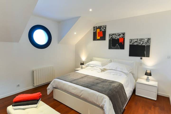 Appartement de vacances entier, Luxury Loft Vue mer exceptionnelle 180 in Ploemeur, Côte des Mégalithes
