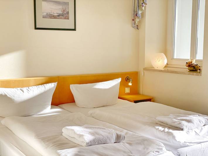 Ferienwohnung für 2 Personen, mit Balkon/Terrasse und Garten in Sassnitz - 4