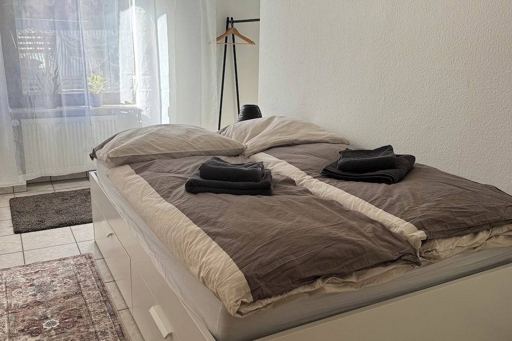 Entire apartment, Bright vacation apartment in top location between Mainz & Wiesbaden in Ginsheim-Gustavsburg, Rheingau