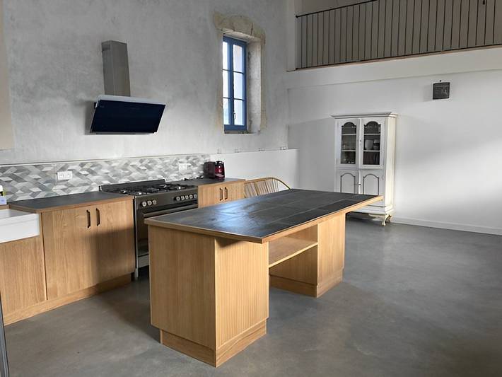 Gîte pour 22 personnes, avec piscine ainsi que terrasse et jardin dans l' Hérault - 3