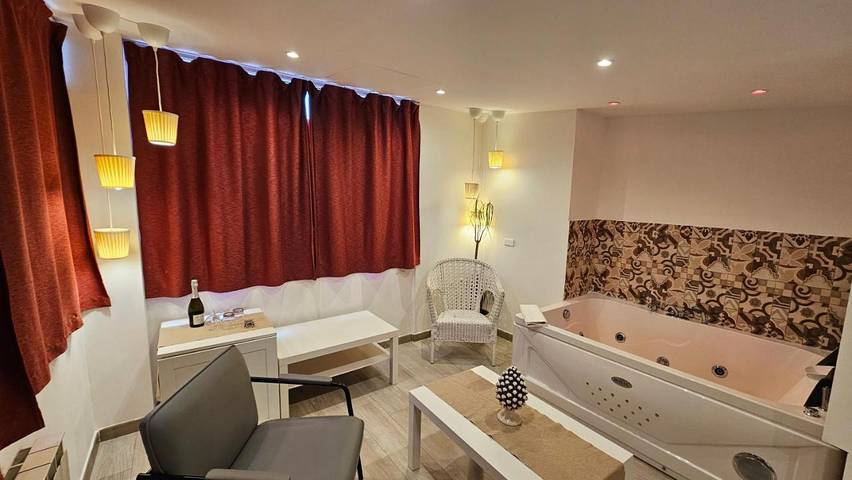 Chambre d’hôte pour 2 personnes, avec balcon et vue à Giardini-Naxos - 4