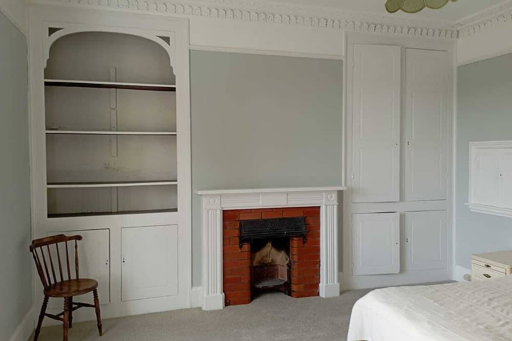 Grade 2 Georgian Townhouse in Bideford, Devon