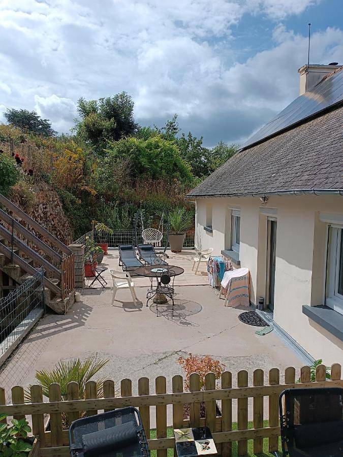 Gîte pour 2 personnes, avec vue et terrasse dans Loguivy de la Mer - 2