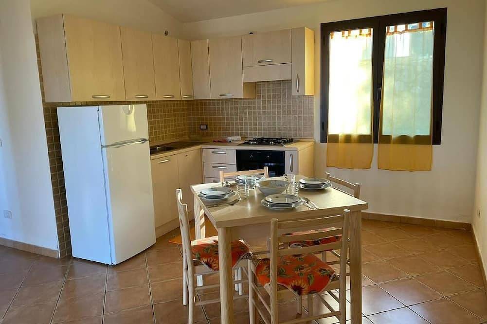 Ganze Wohnung, Ferienwohnung Budoni für 1 - 4 Personen mit 2 Schlafzimmern - Ferienwohnung in Baia Sant'Anna, Olbia-Tempio