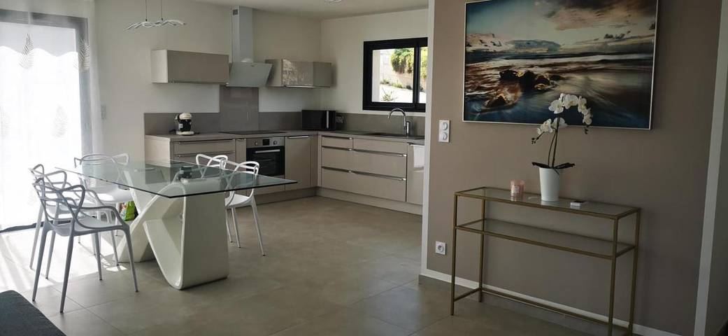 Gîte pour 4 personnes, avec vue et balcon à Taglio-Isolaccio - 3