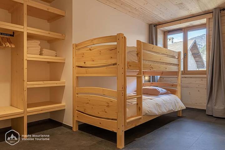 Gîte pour 8 personnes, avec balcon dans Office De Tourisme De Termignon - 3
