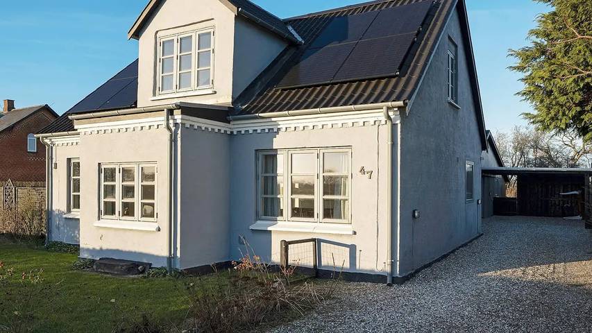 Ferienhaus für 9 Personen, mit Garten